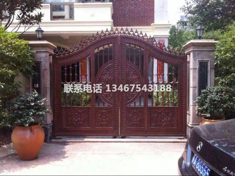一次性澆鑄大門及圍欄 